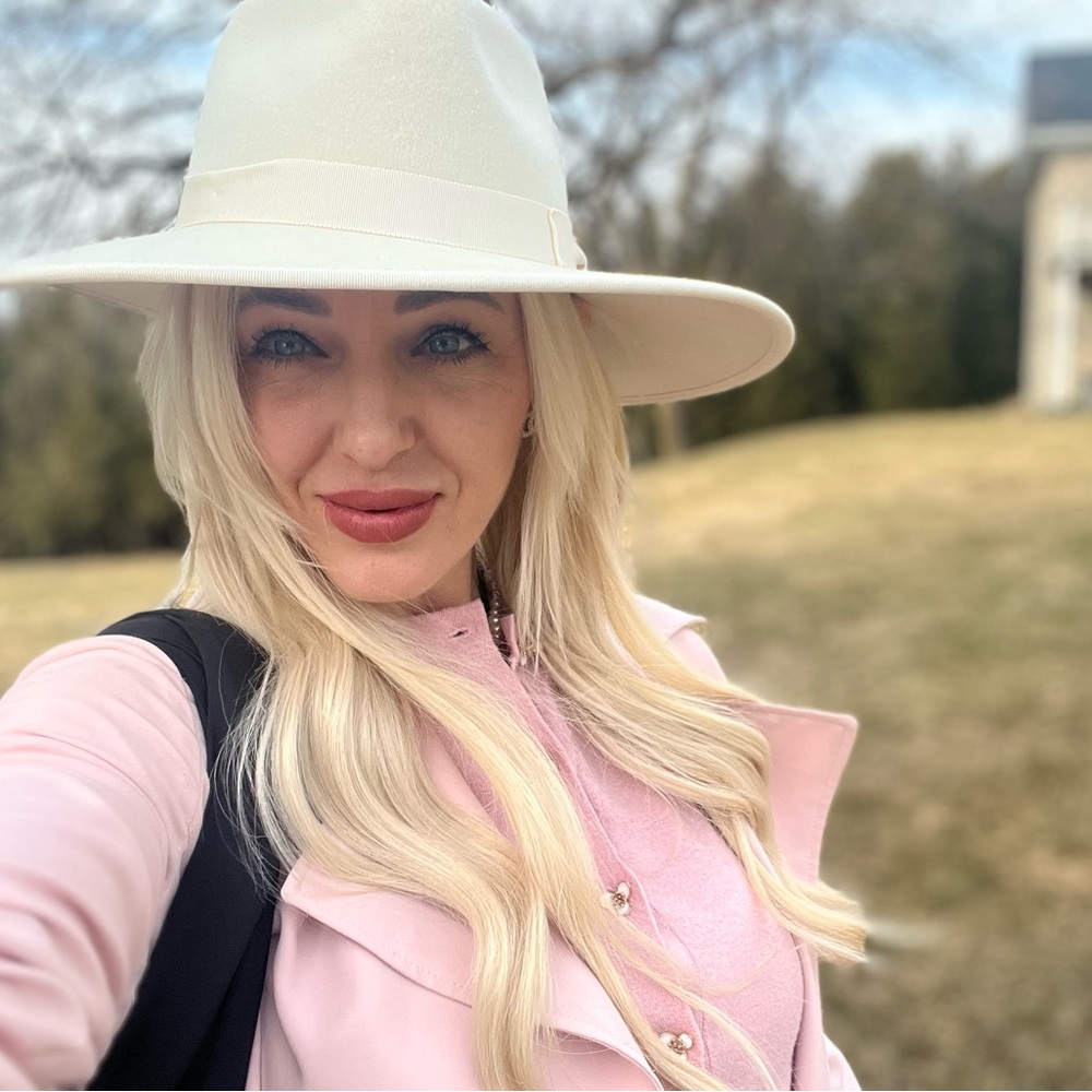 Meet your Posher, Meghan
